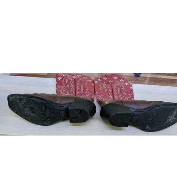 Ariat Women's Cowboy Western Boots Red Leather Floral Embroidered Square Toe 6B - Picture 12 of 15